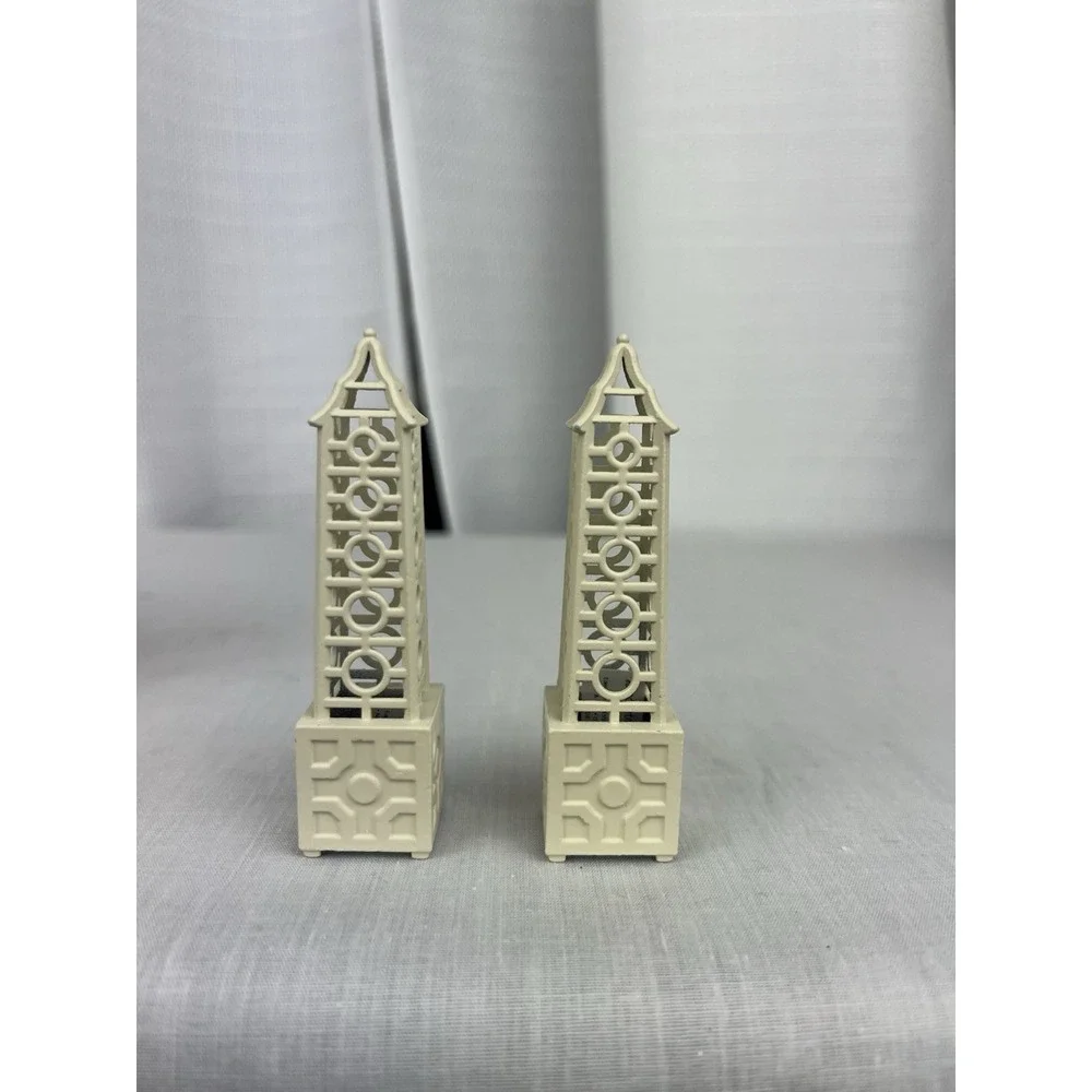 Department 56 Lattice Obelisk Set of Two 1998 Seasons Bay Accessories #53376